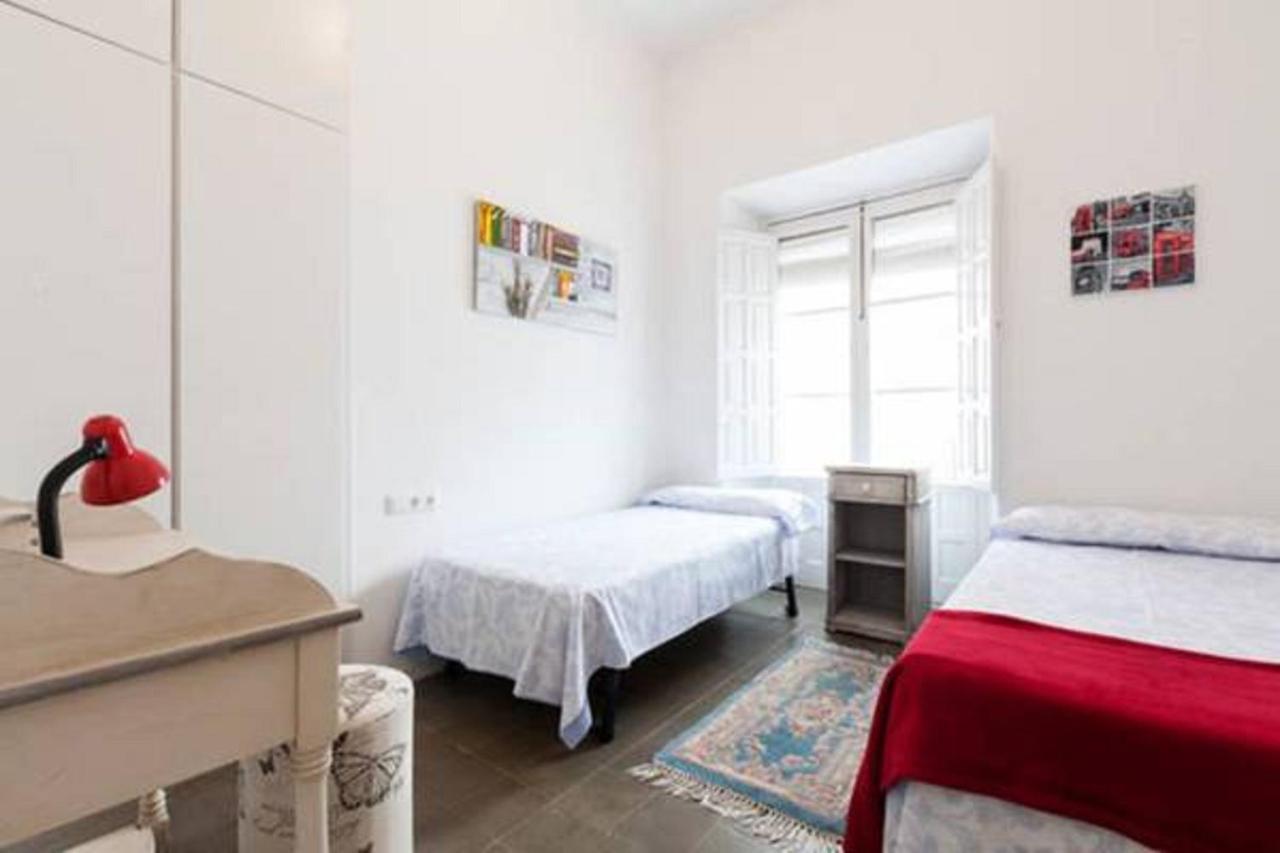 Apartamentos Rg Arenal 세비야 객실 사진