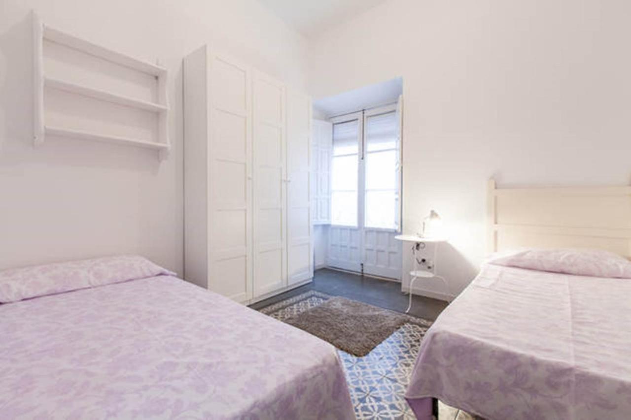Apartamentos Rg Arenal 세비야 객실 사진