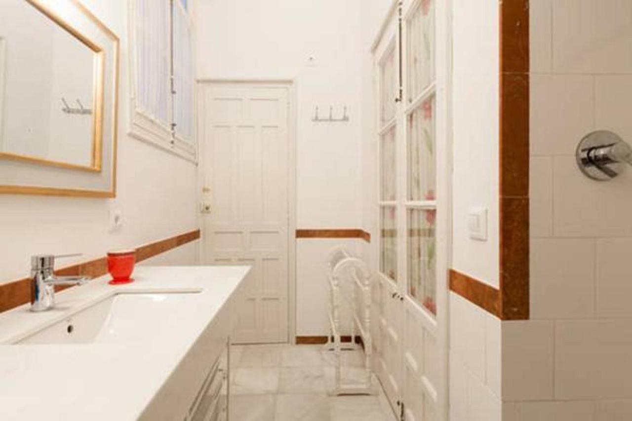 Apartamentos Rg Arenal 세비야 객실 사진